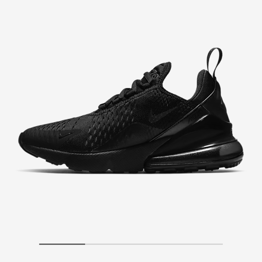 NIKE AIR MAX 270